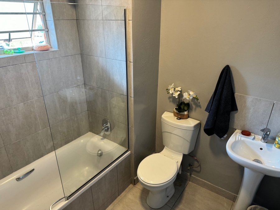 2 Bedroom Property for Sale in Raceway Free State